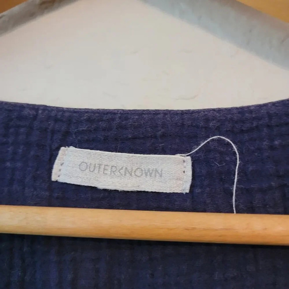 Outerknown Women's Blouse Top M Blue Gauzy Organic Cotton Short Sleeves V-Neck - Picture 2 of 12